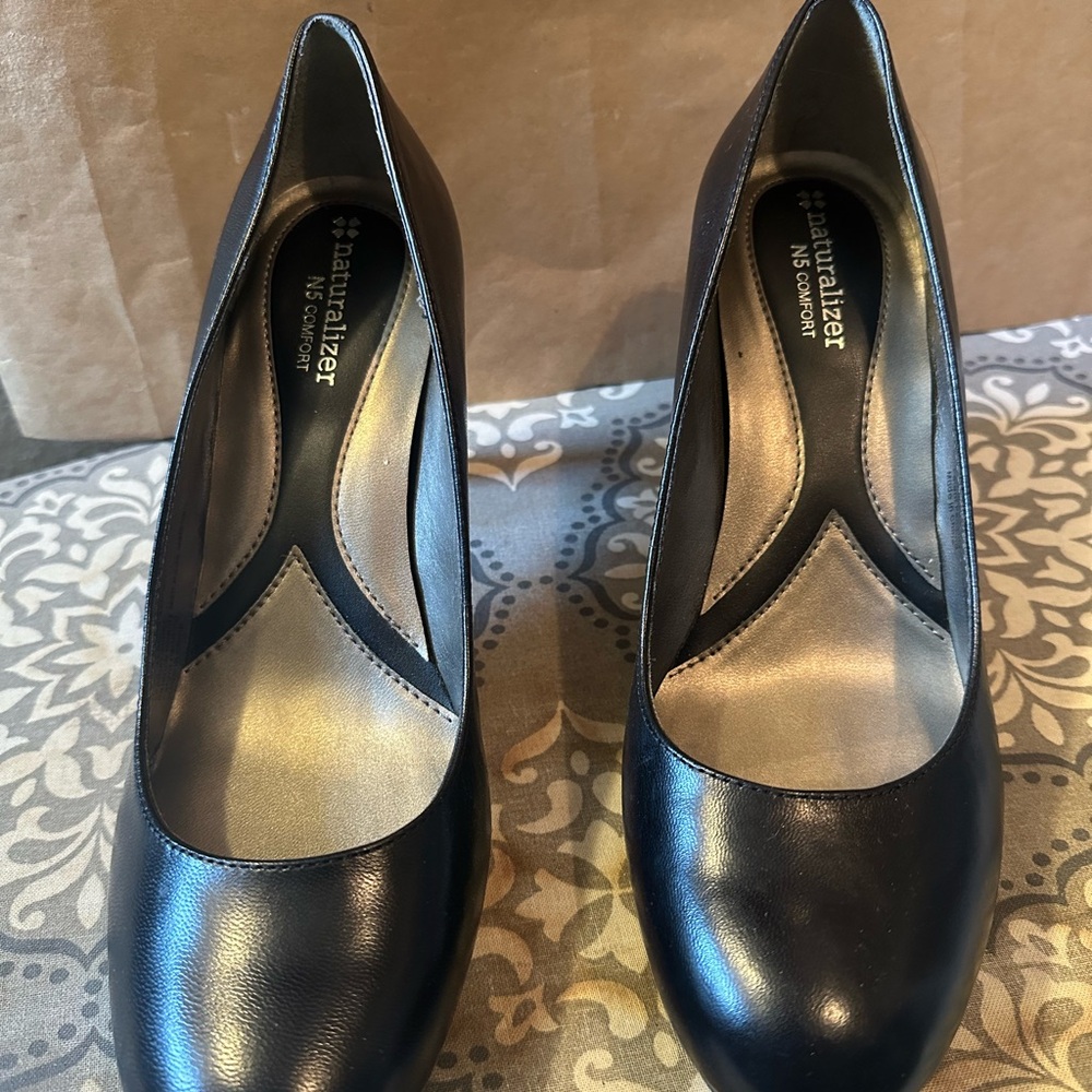 Naturalizer Black Classic Heels